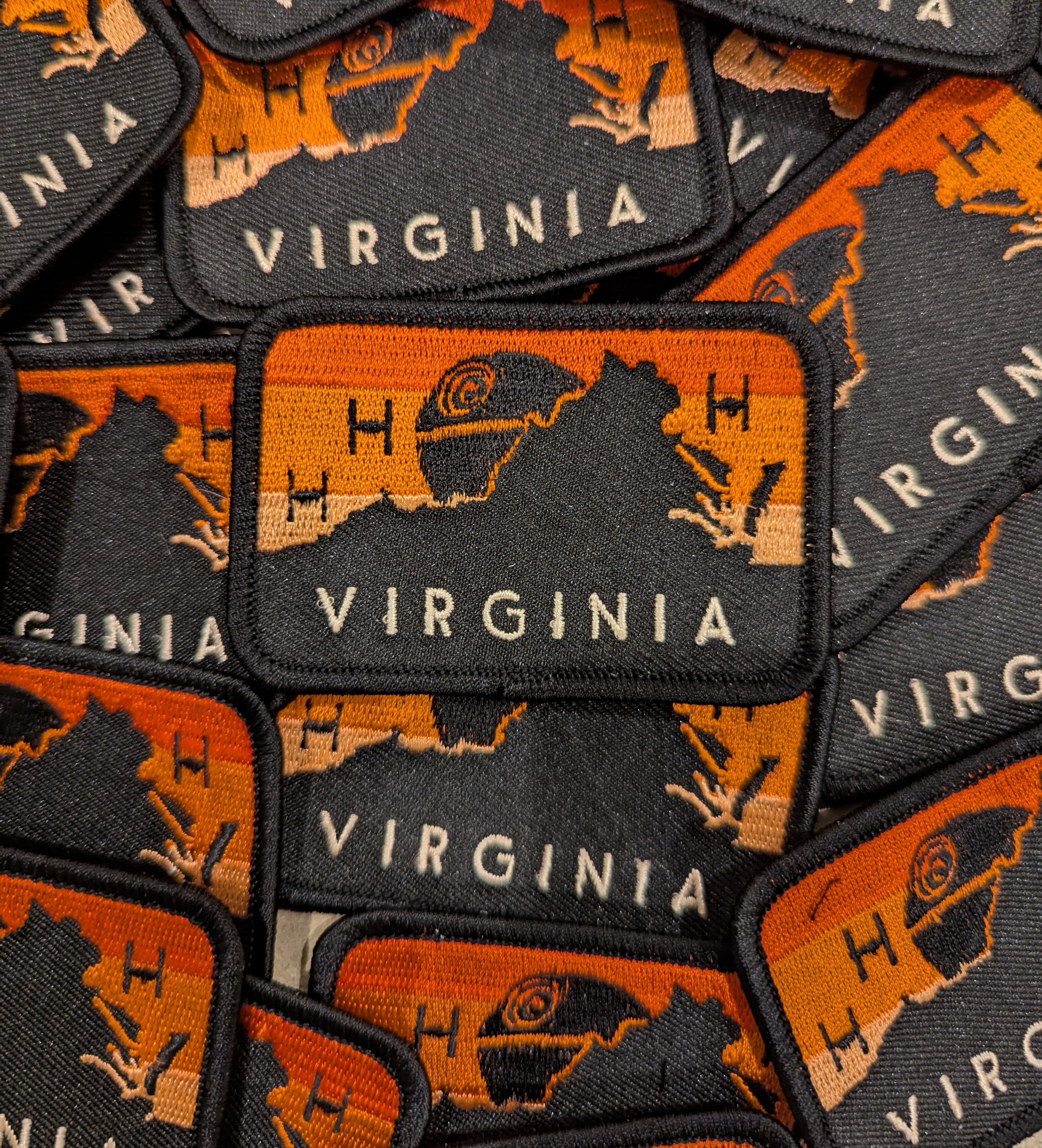 Vaundy VAWS Logo pochette 【Orange】 商品詳細ページ | Vaundy ONLINE STORE | 【VAWS premium ONLINE