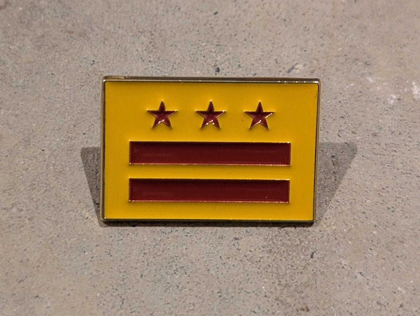 Washington DC Flag Burgundy and Gold Enamel Pin